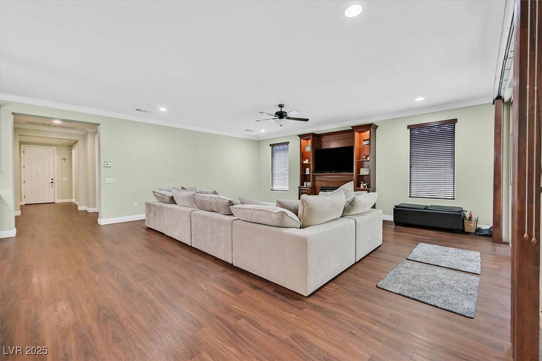 Las Vegas, NV 89166,8405 Canyon Crevasse ST