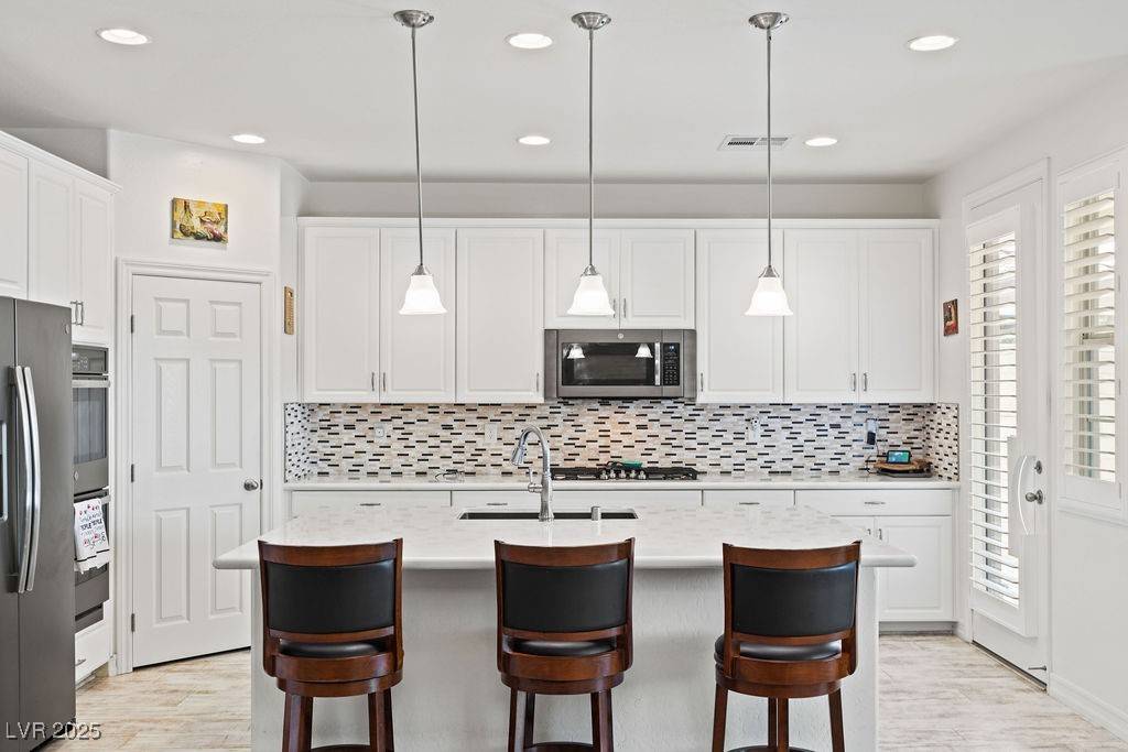 Las Vegas, NV 89166,10127 Knotty Skye AVE