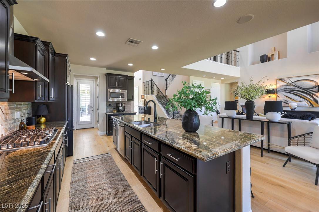 Las Vegas, NV 89166,8126 Majestic Bighorn ST