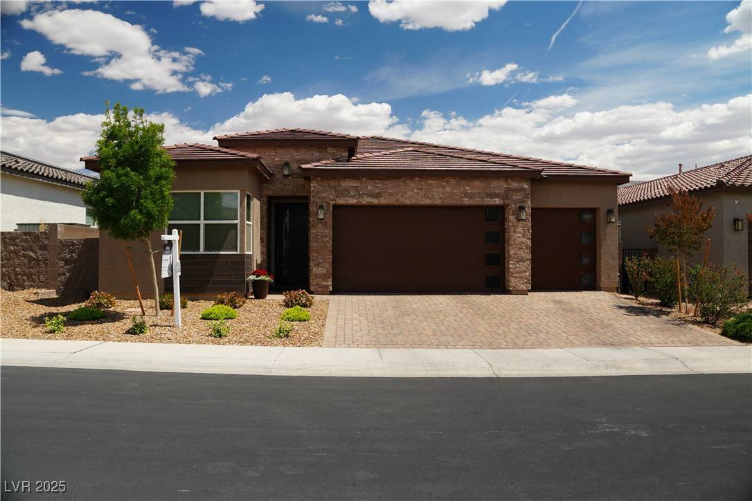 Henderson, NV 89044,3395 Sleeping Hills AVE