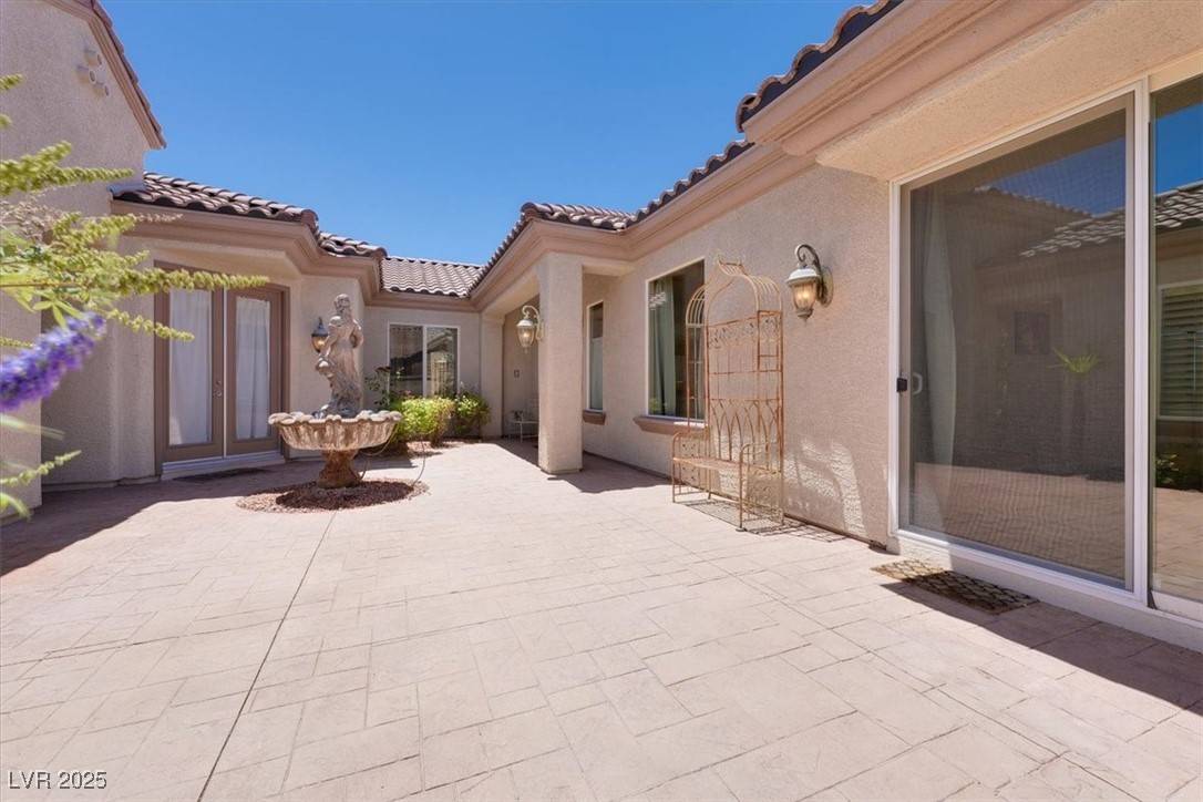 Henderson, NV 89052,2370 Rosendale Village AVE