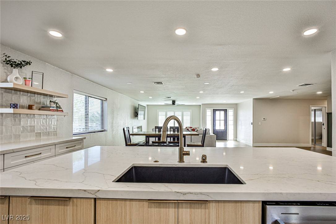 Las Vegas, NV 89149,9340 W Washburn RD