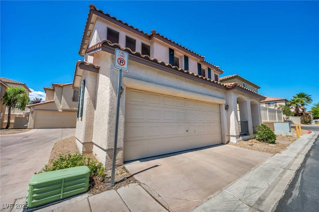 Las Vegas, NV 89143,9165 Starling Wing PL