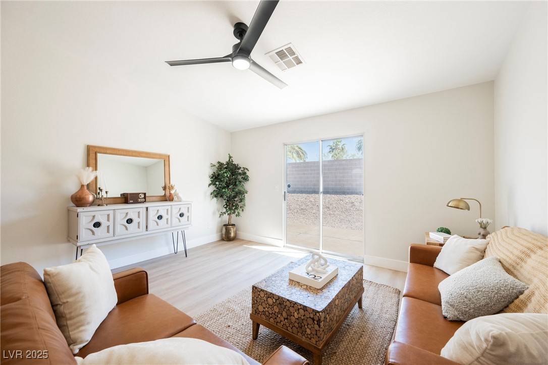 Henderson, NV 89015,427 Wright WAY