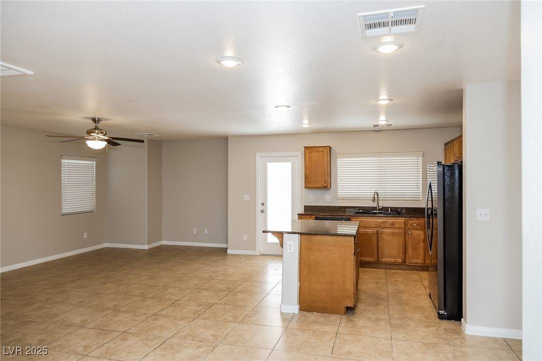 Las Vegas, NV 89122,6483 Ness Gardens CT
