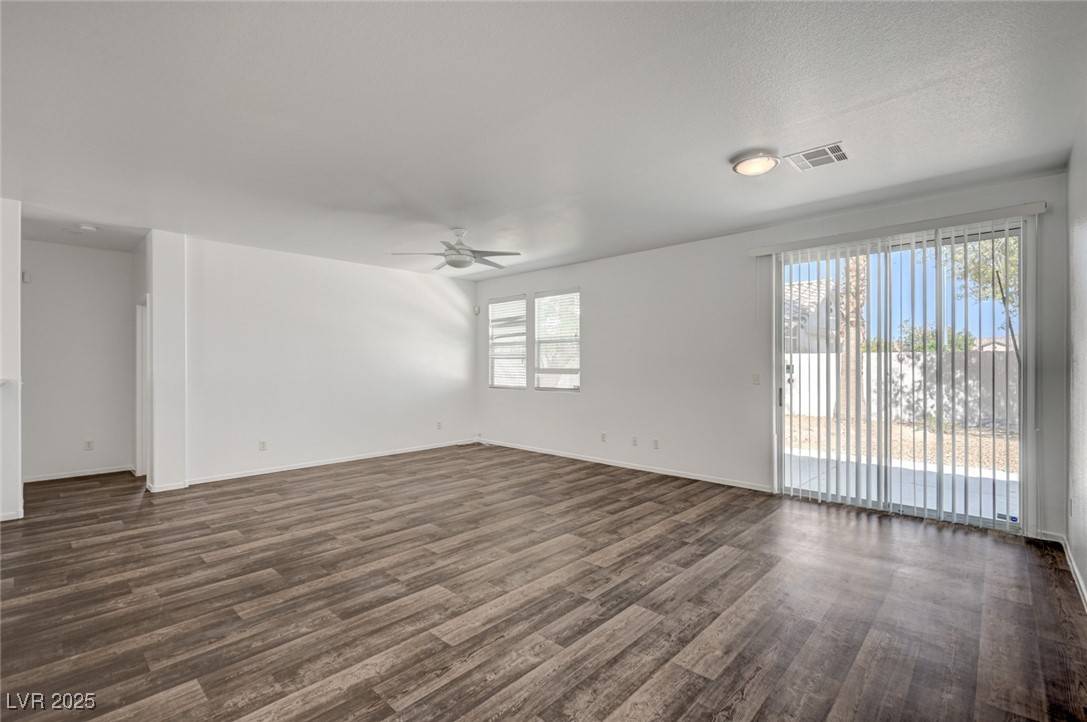 Las Vegas, NV 89118,5622 Sage Pines DR