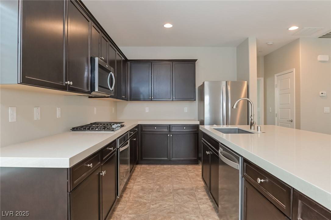 Henderson, NV 89011,297 Cadence View WAY