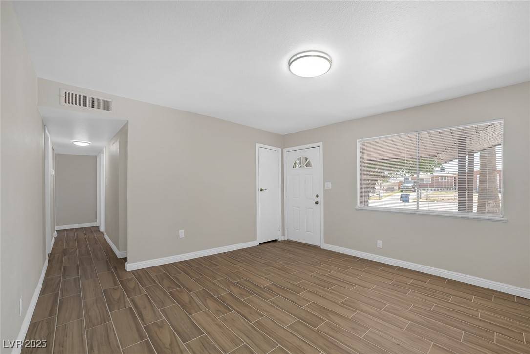 North Las Vegas, NV 89030,416 Rossmoyne AVE