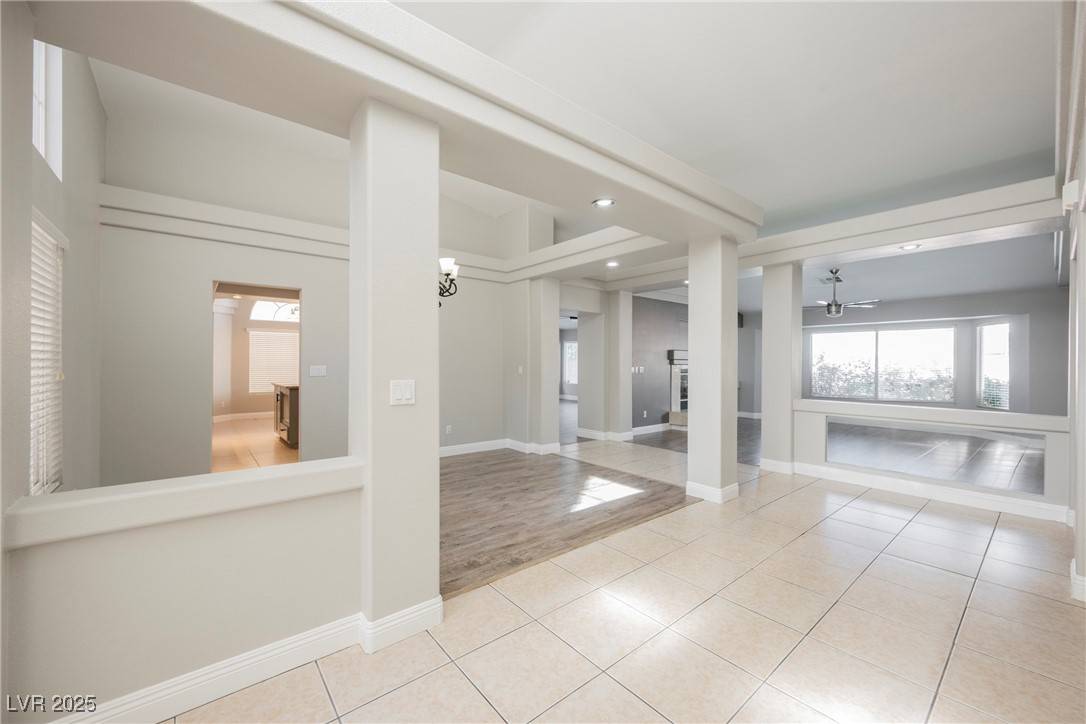 Las Vegas, NV 89139,7678 Belgian Lion ST