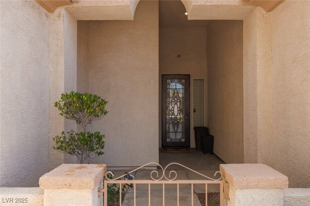 North Las Vegas, NV 89032,3522 Shonna WAY