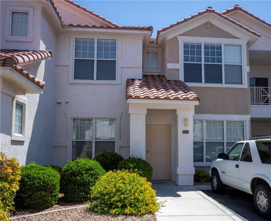 Las Vegas, NV 89113,8555 W Russell RD #2020