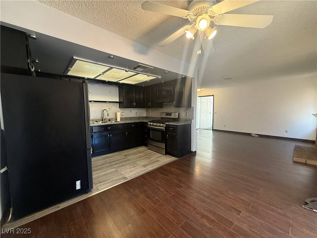 Las Vegas, NV 89103,6661 W Tropicana AVE #202