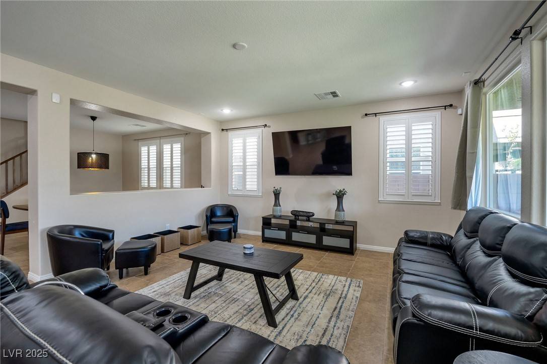 Las Vegas, NV 89139,7520 Fontera CT