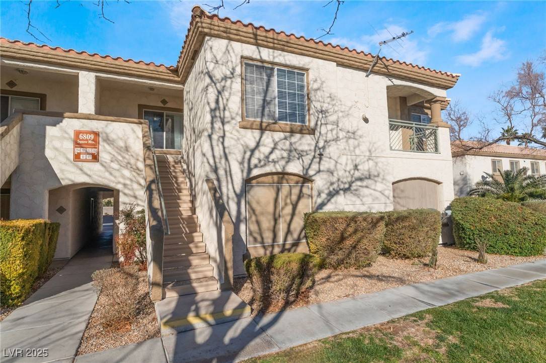 Las Vegas, NV 89130,6809 Squaw Mountain DR #202