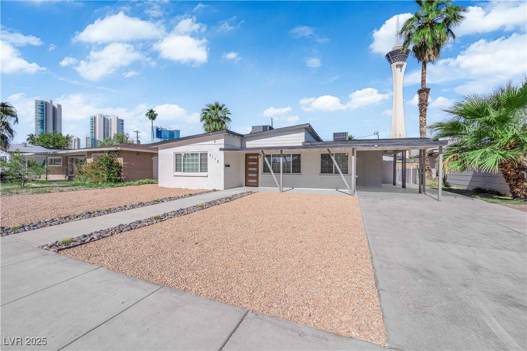 Las Vegas, NV 89104,2112 Santa Ynez DR