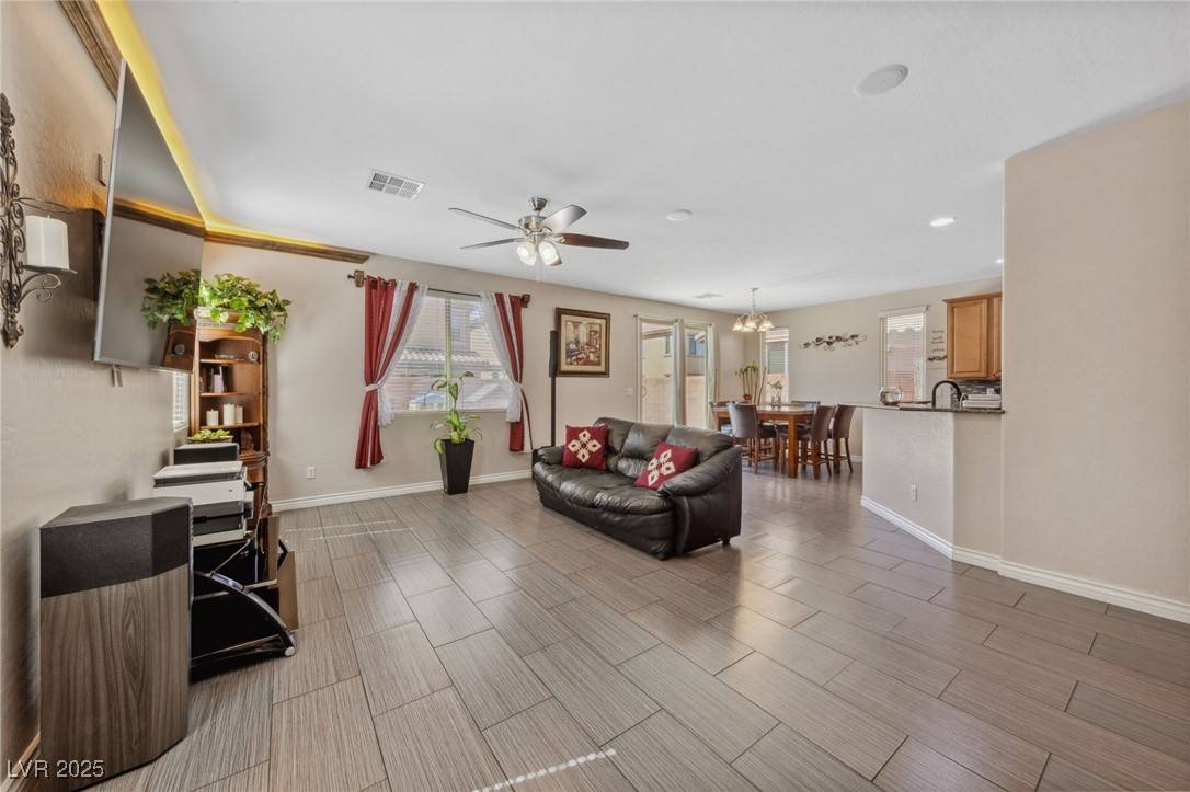 Las Vegas, NV 89122,6409 Dundock AVE