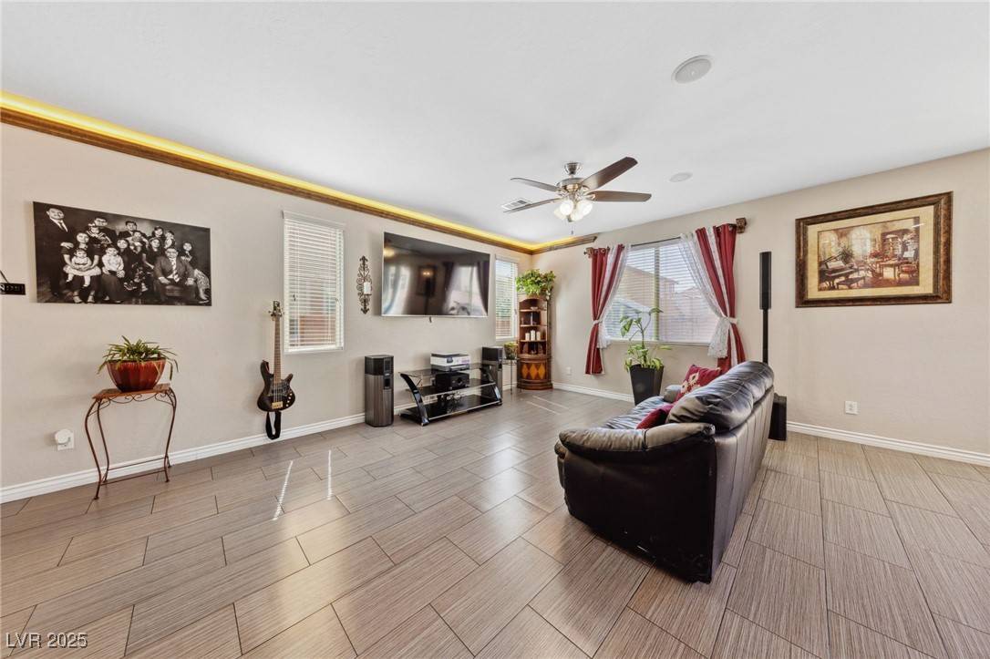 Las Vegas, NV 89122,6409 Dundock AVE