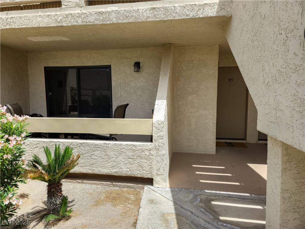 Laughlin, NV 89029,3771 Desert Marina DR #95