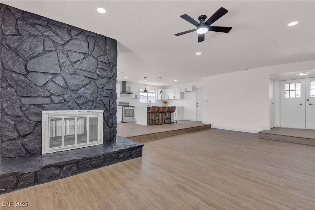 Las Vegas, NV 89145,405 Oil Lantern LN