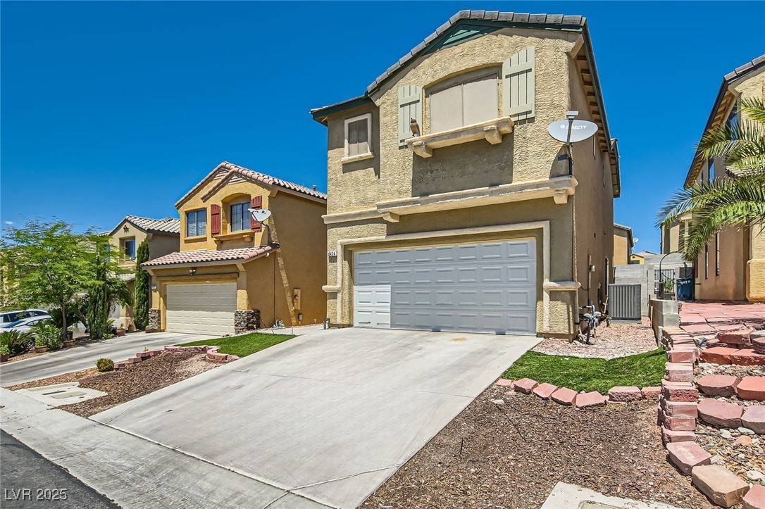 Las Vegas, NV 89156,6424 Strongbow DR