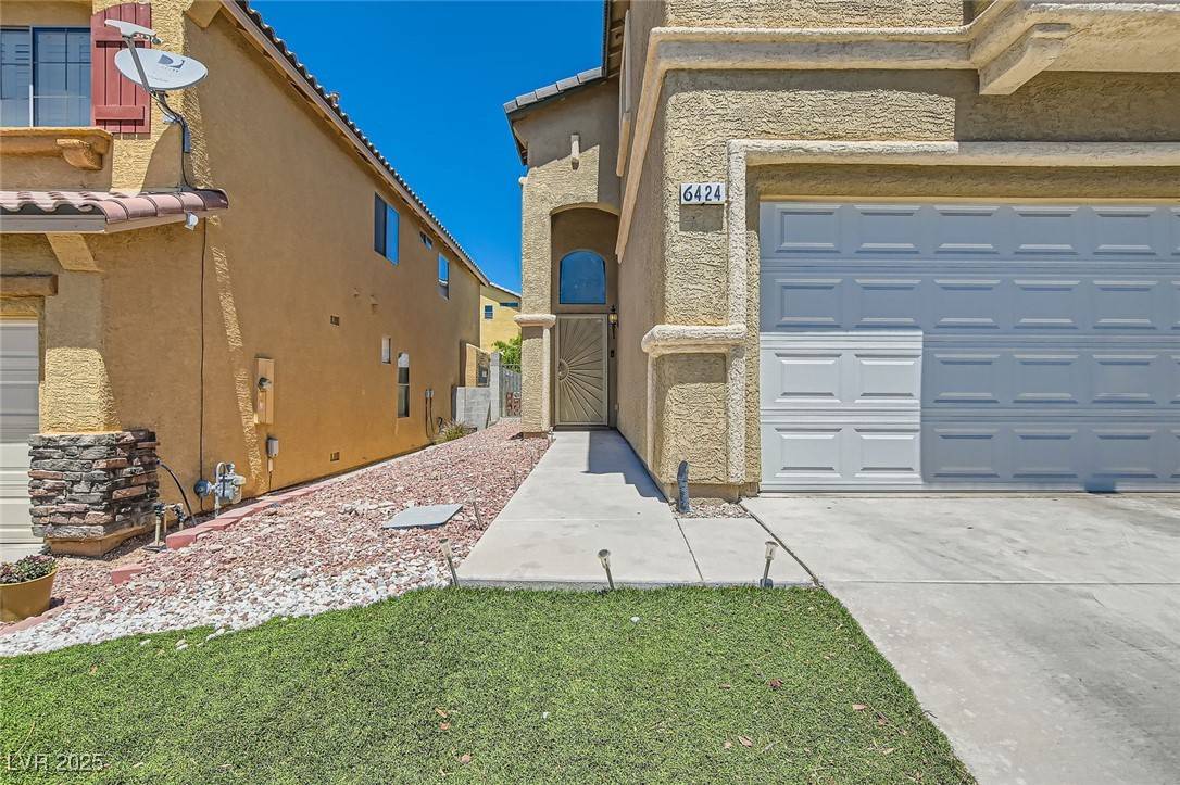 Las Vegas, NV 89156,6424 Strongbow DR