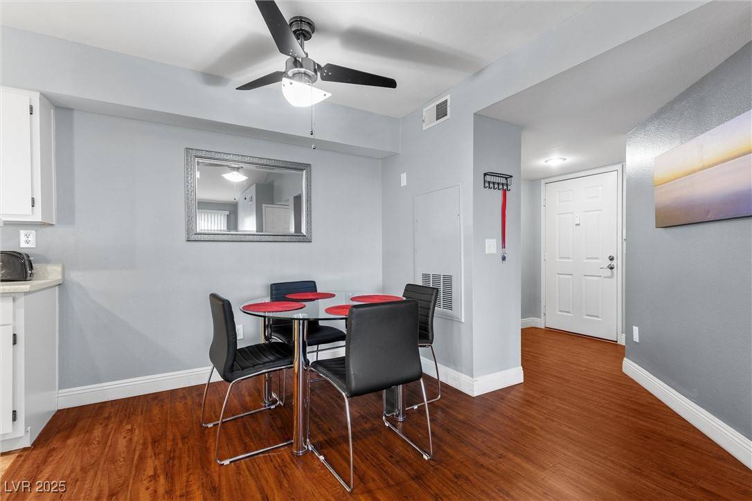 Henderson, NV 89012,231 W Horizon Ridge Pkwy #1228
