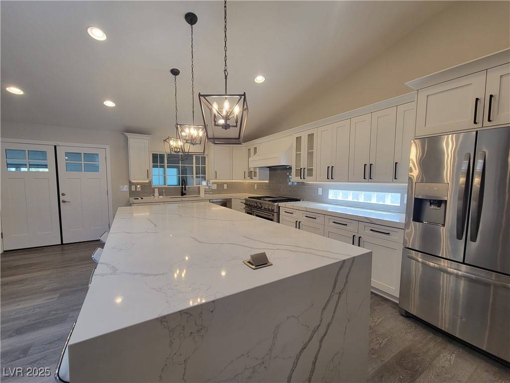 Las Vegas, NV 89103,5836 Corazon DR
