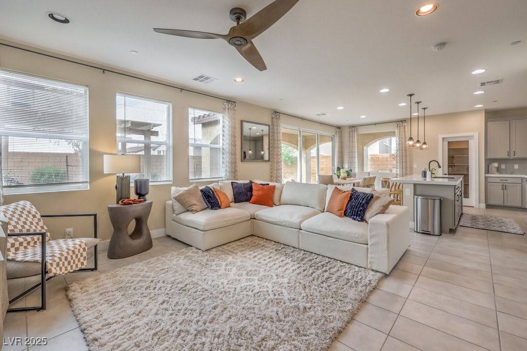 Henderson, NV 89011,1083 N Water ST