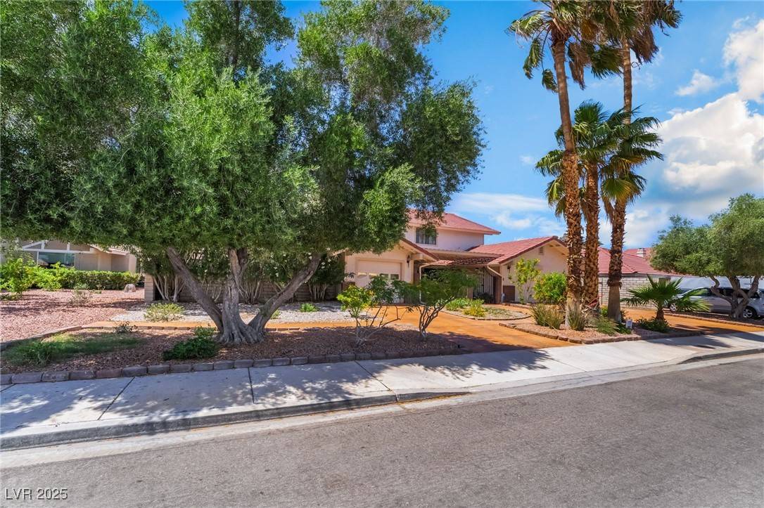 Las Vegas, NV 89117,3341 Heavenly View CT