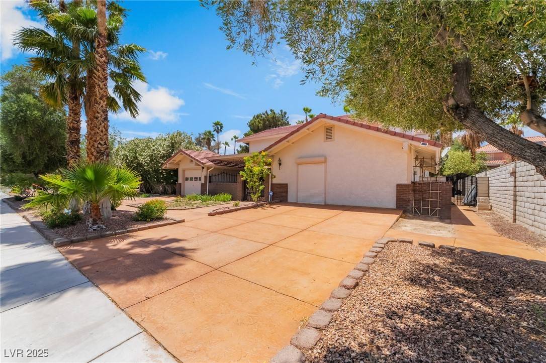 Las Vegas, NV 89117,3341 Heavenly View CT