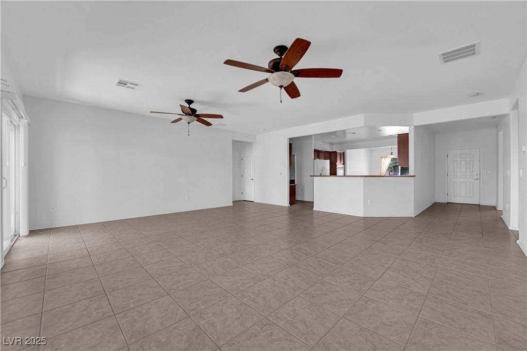 North Las Vegas, NV 89084,7810 Fieldfare DR