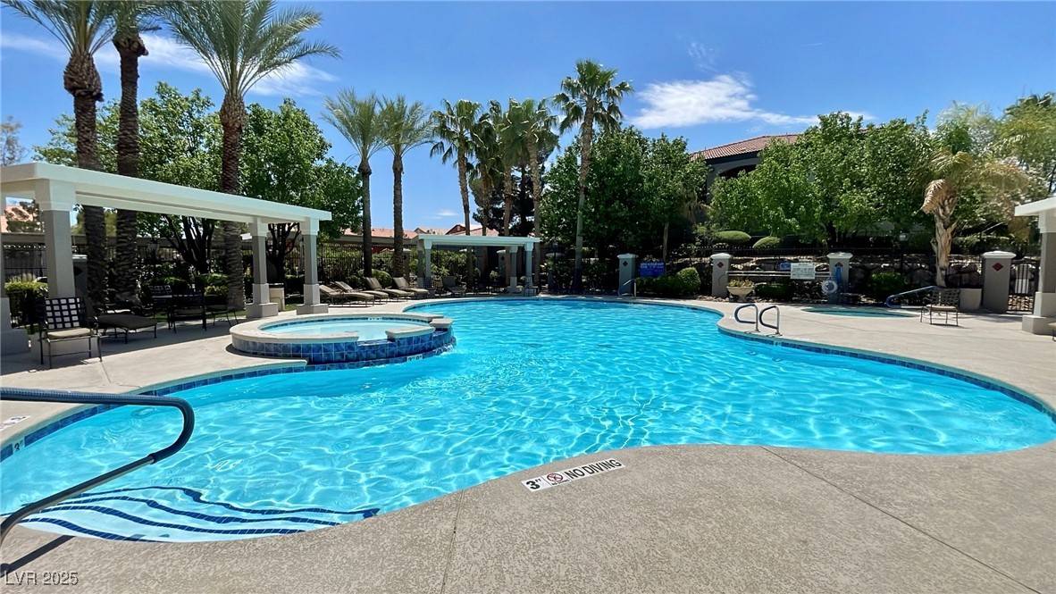 Henderson, NV 89052,950 Seven Hills DR #2014
