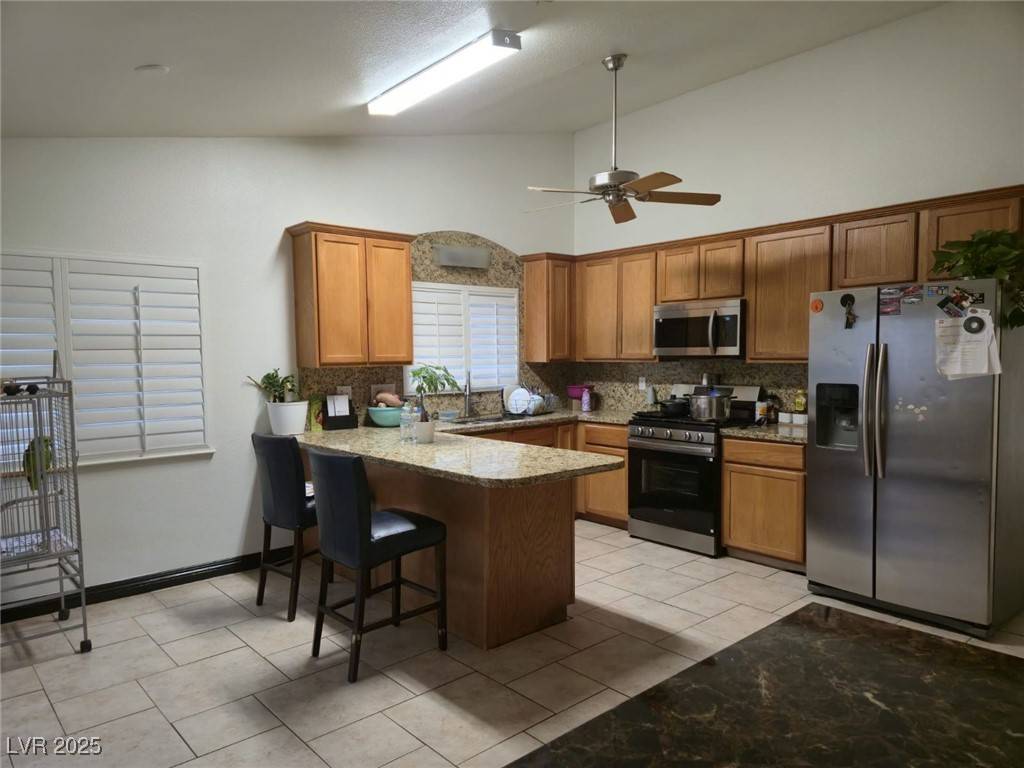 Las Vegas, NV 89108,6361 Copperfield AVE