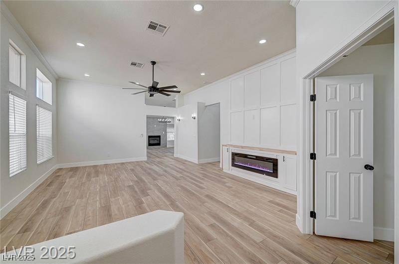 Las Vegas, NV 89149,7460 Desert Flame CT