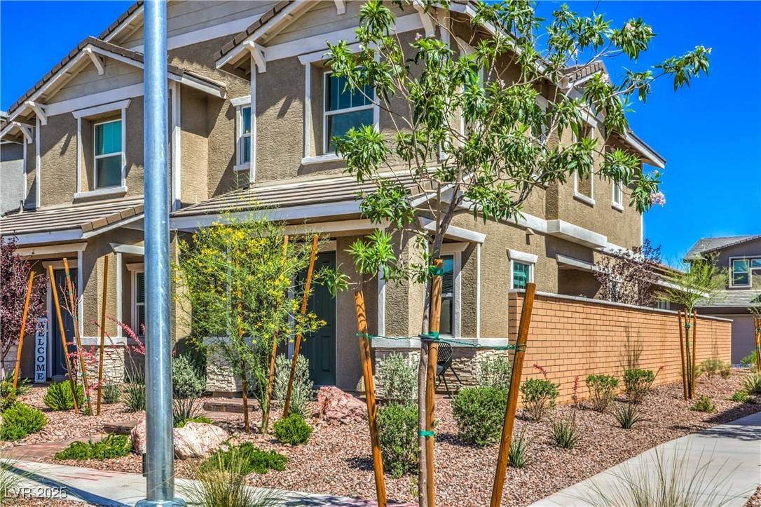 Henderson, NV 89011,904 Cottonwood Hill PL