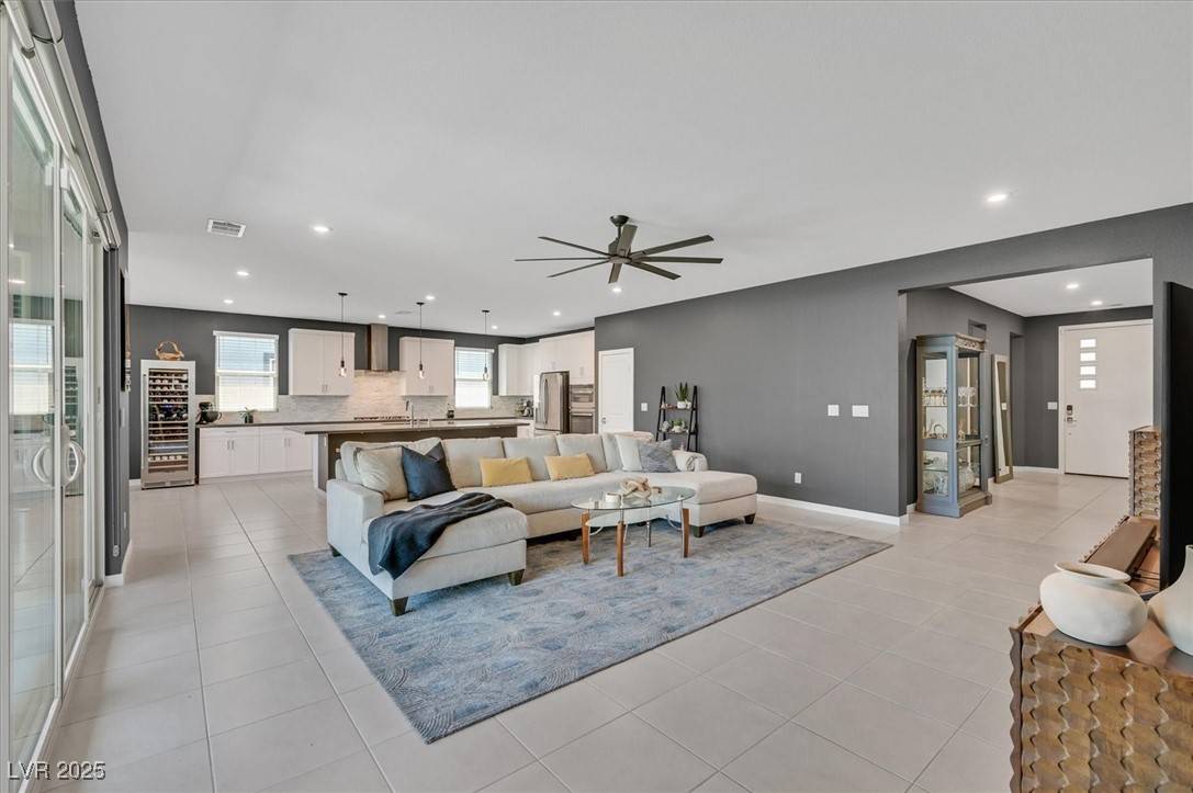 North Las Vegas, NV 89084,6834 Fallen Rock ST