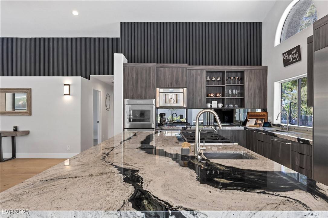 Henderson, NV 89074,2268 Buckingham CT
