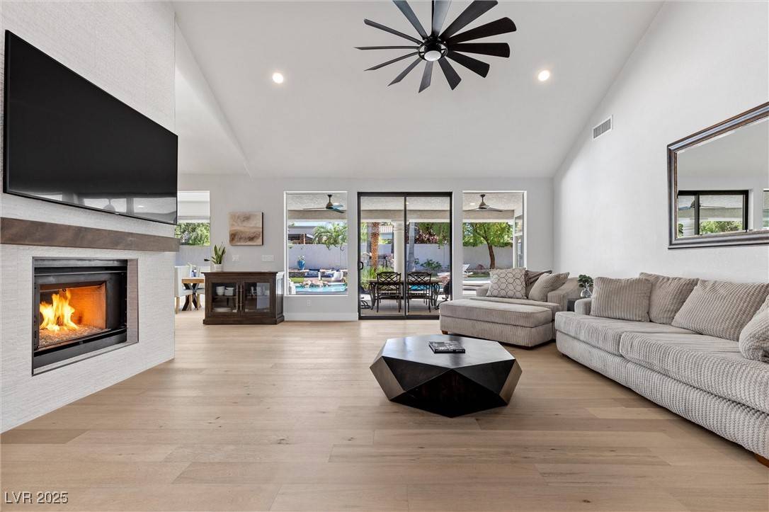 Henderson, NV 89074,2268 Buckingham CT