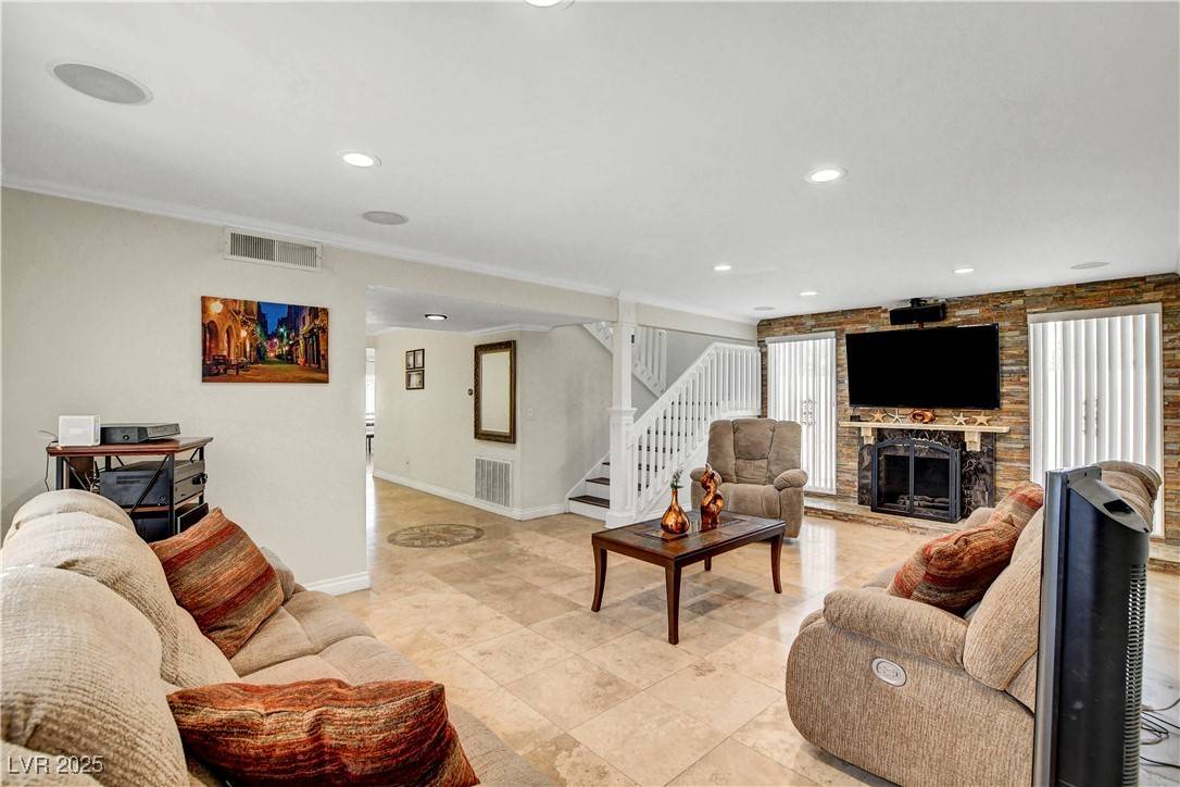 Las Vegas, NV 89120,4990 Spring Oak ST