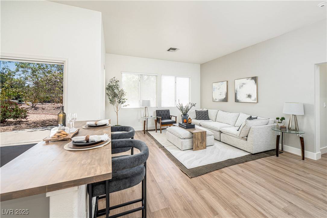 Las Vegas, NV 89134,10301 Coal Creek PL