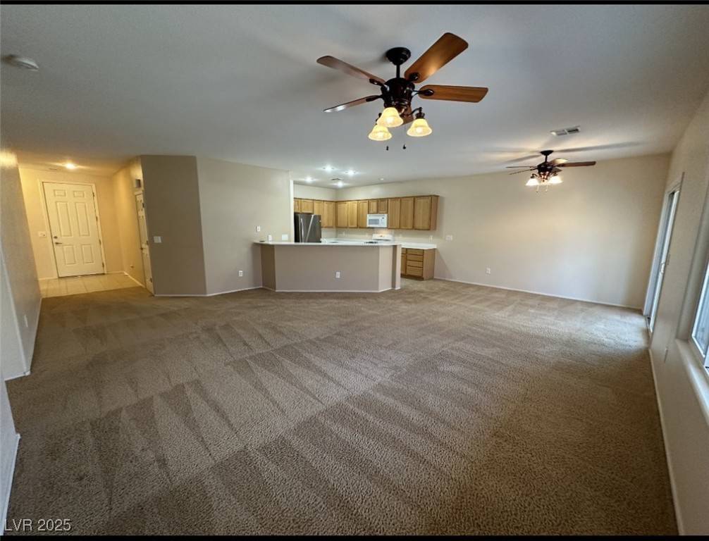 Henderson, NV 89044,2224 Waterton Rivers DR