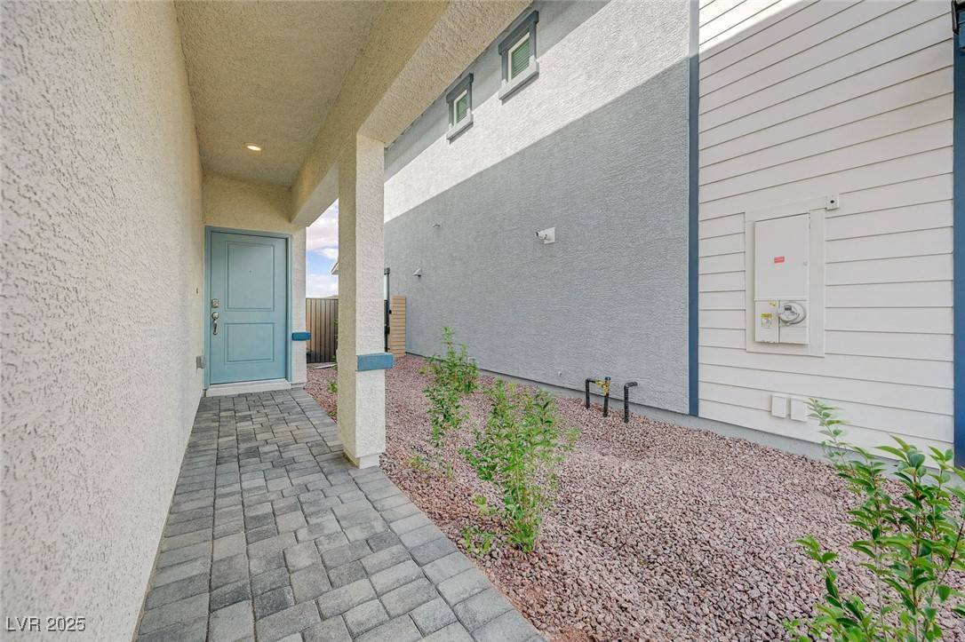Henderson, NV 89011,502 Red Lovebird AVE