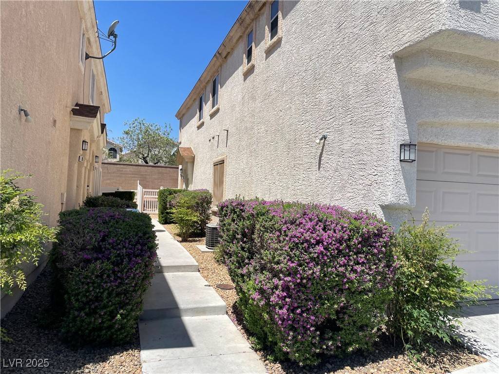 Las Vegas, NV 89178,9333 Leaping Deer PL #103