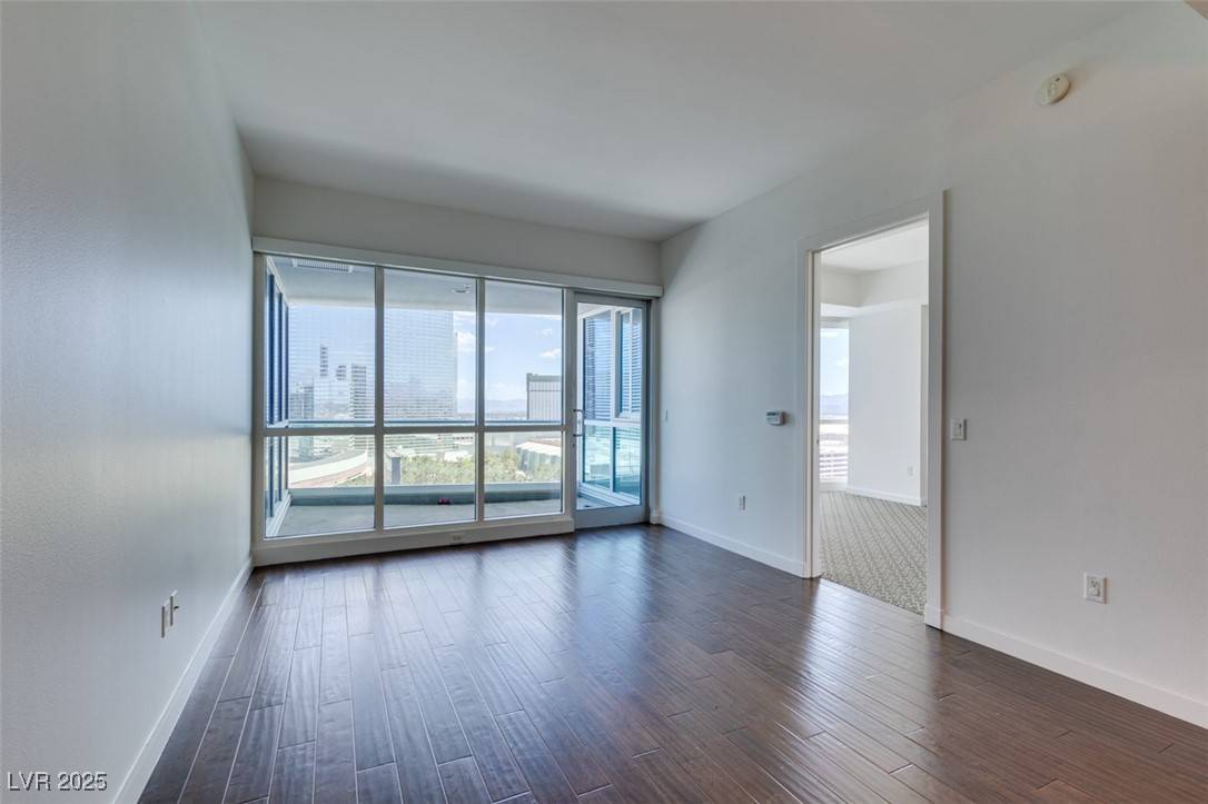 Las Vegas, NV 89103,4525 Dean Martin DR #1911