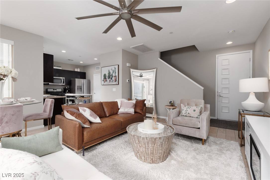 Las Vegas, NV 89135,11256 Rainbow Peak AVE #202