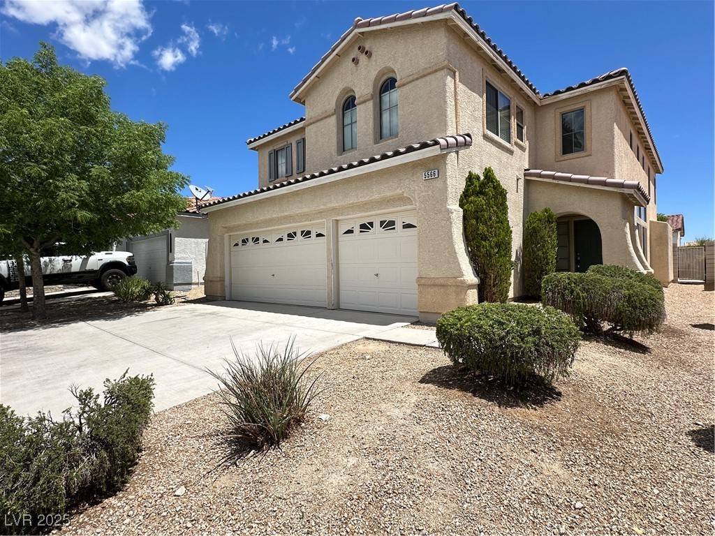 Las Vegas, NV 89148,5566 Spruce Hill CT