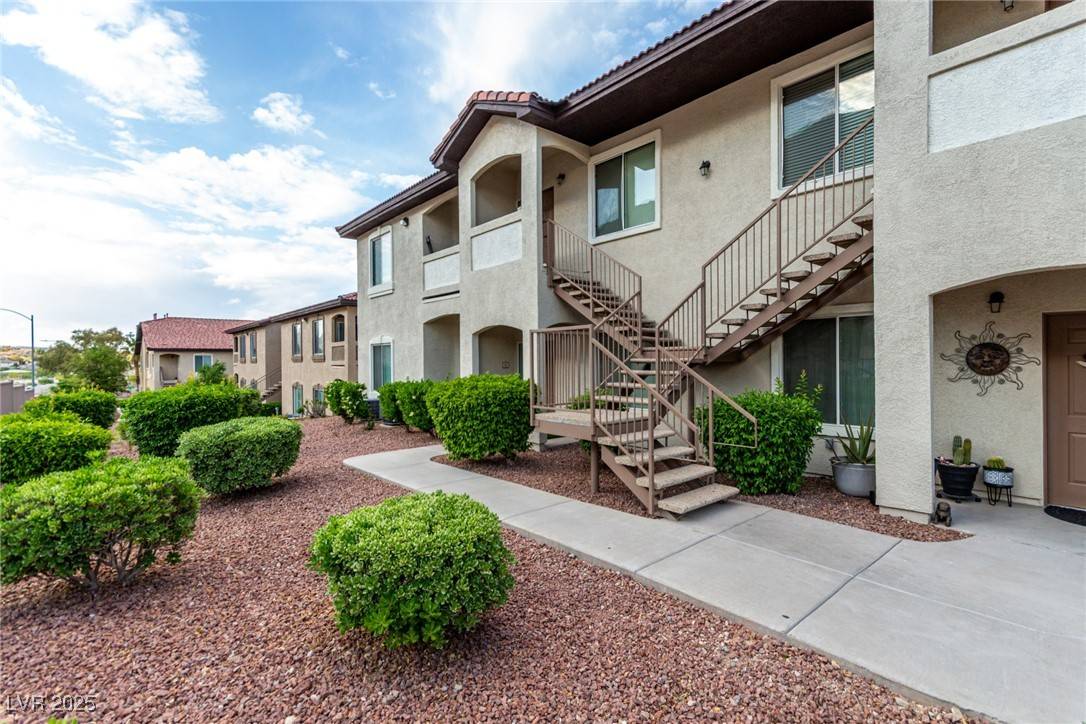 Las Vegas, NV 89129,3515 Cactus Shadow ST #104