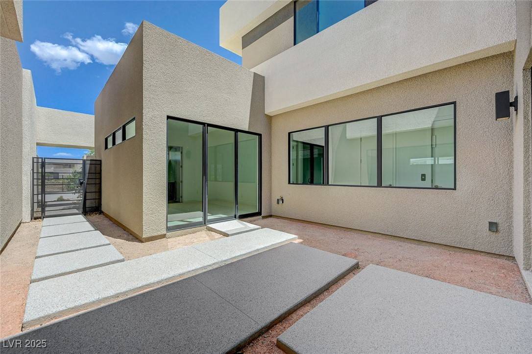 Henderson, NV 89011,1600 Pleasant Bay CT
