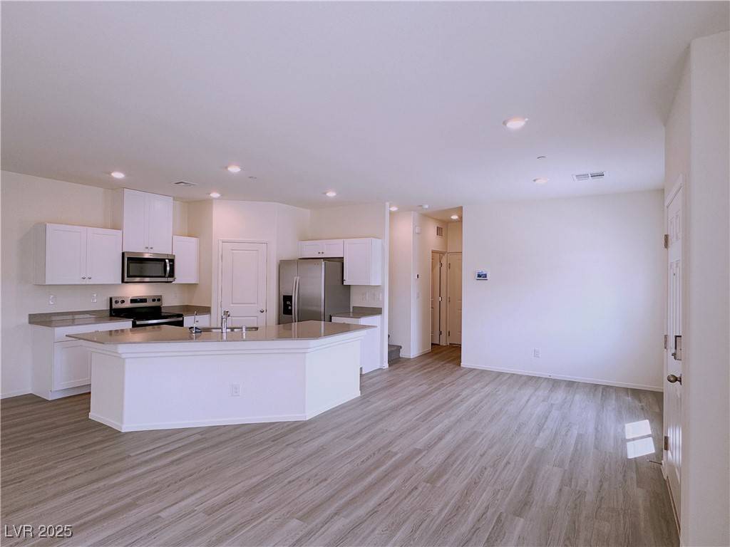 North Las Vegas, NV 89084,7915 Pandora Sky ST #3