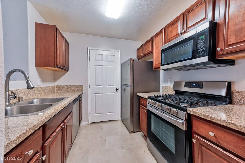Las Vegas, NV 89147,7885 W Flamingo RD #1016